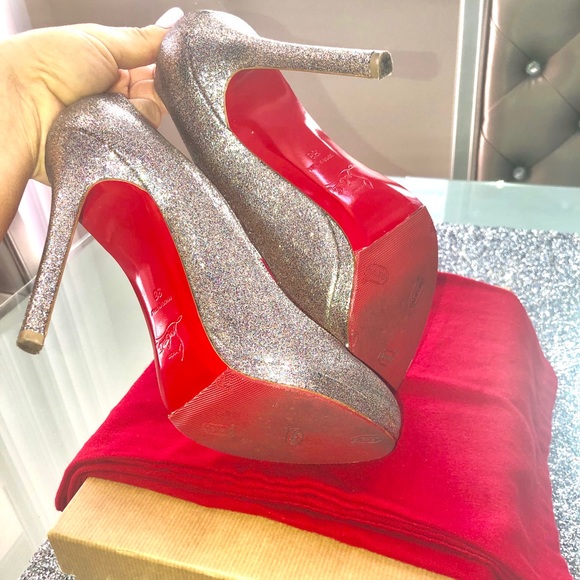 Christian Louboutin Neofilo Glitter Pumps - Picture 2 of 8